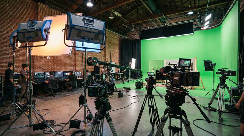 花动漫在线剪辑教程